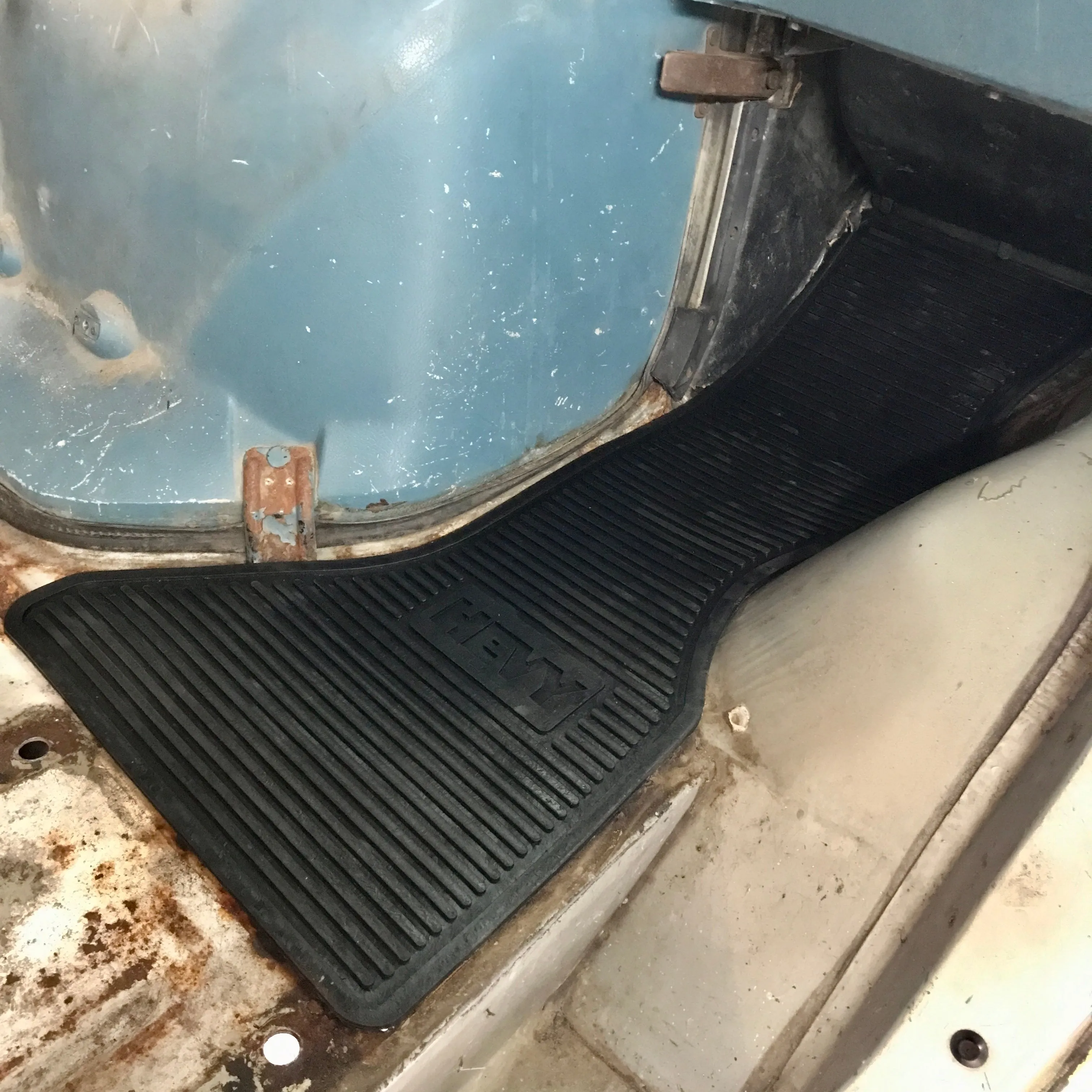 71-82 Chevy/GMC GVan Floor Mats - Hevy BigRig Beef