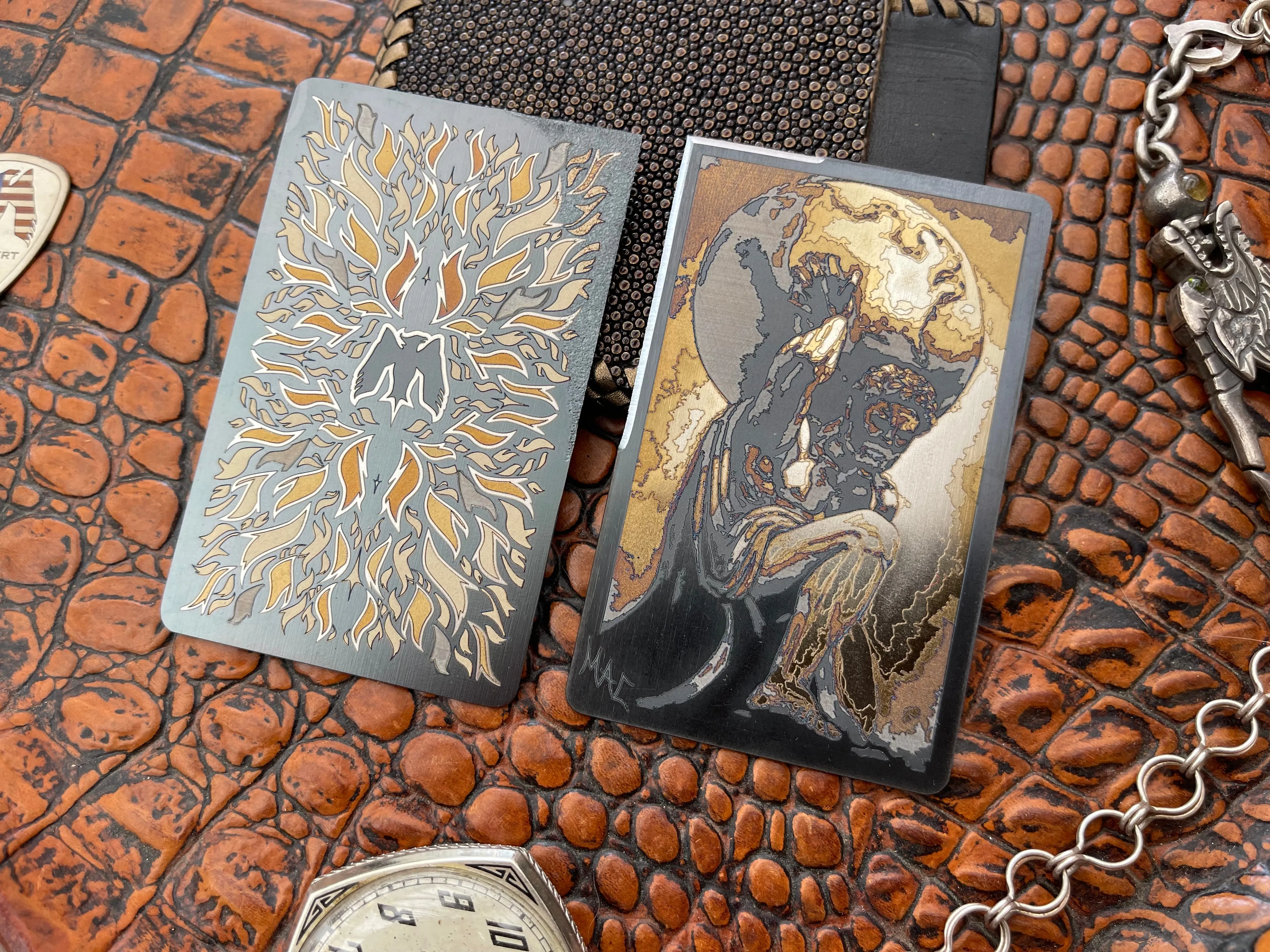Black "Atlas" Cutting Card™