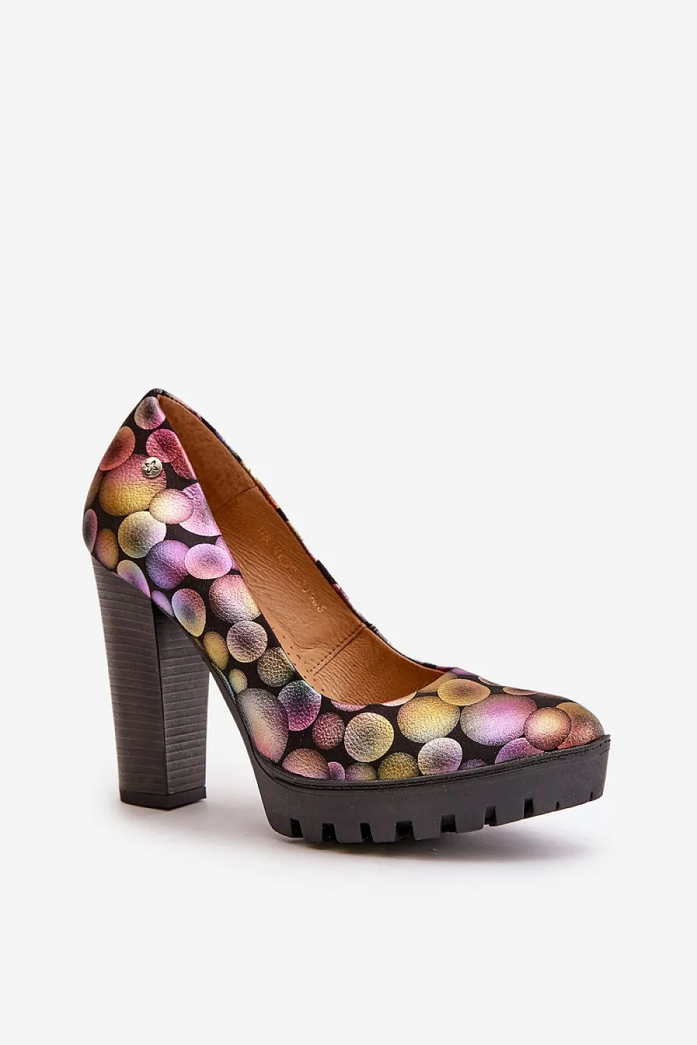 Block heel pumps