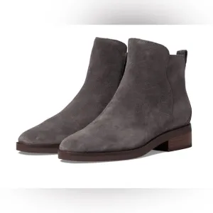 Cole Haan River Chelsea Bootie Sz 6B Suede