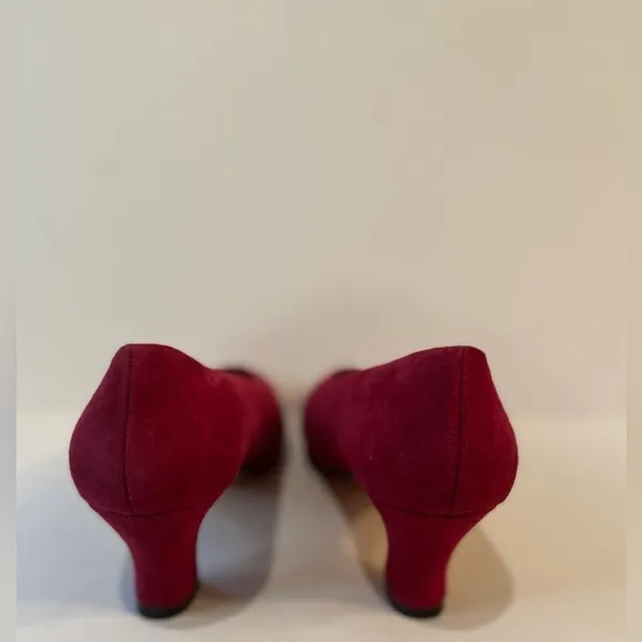 Connie~Vintage Red Suede Leather~Almond Toe~Block Heel~Wedge Slip-On~Size 6.5B
