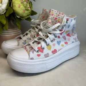 Converse Chuck Taylor Platform lifted shoes hearts girls size 6