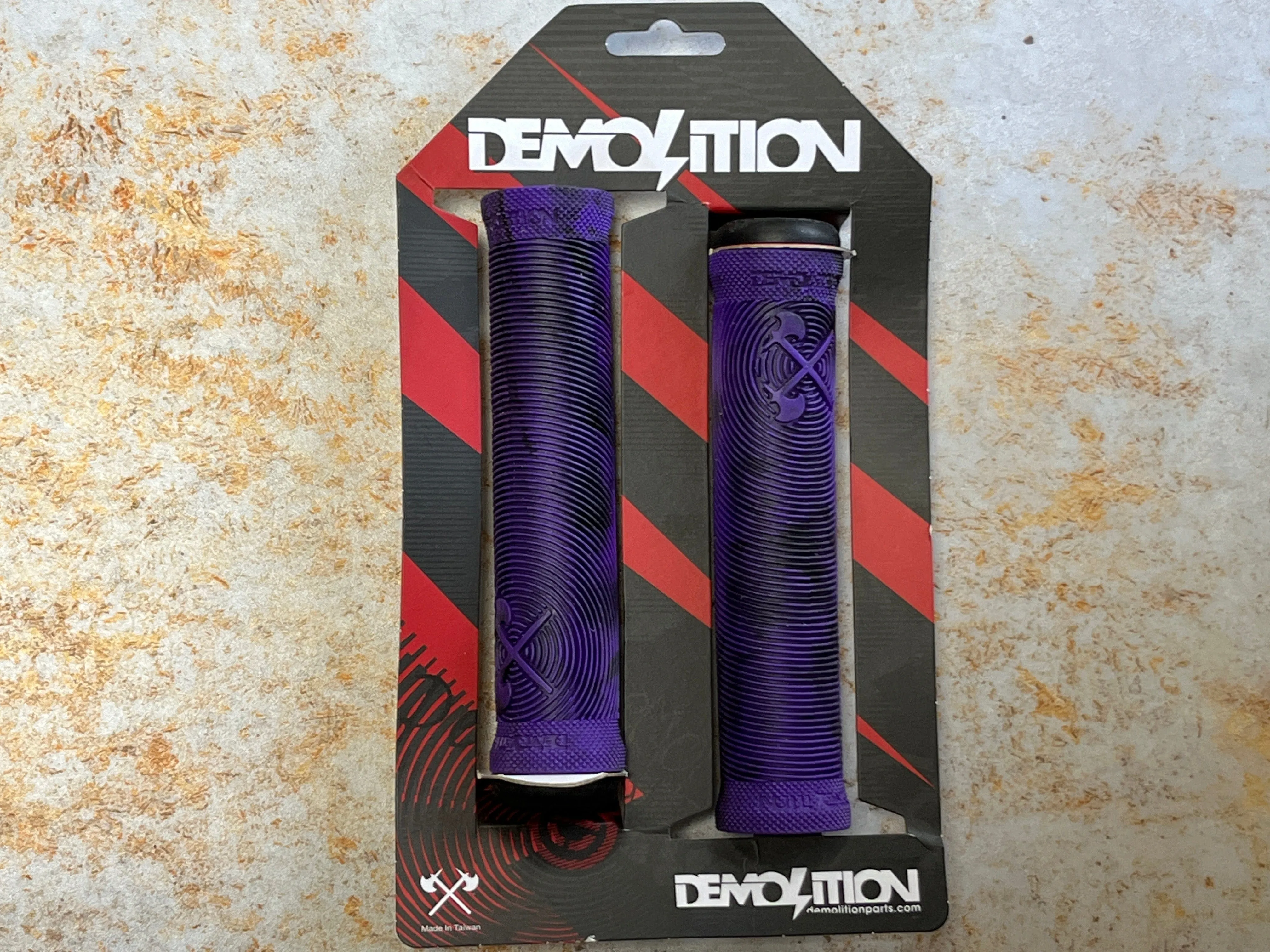 Demolition Axes Flangeless Grips