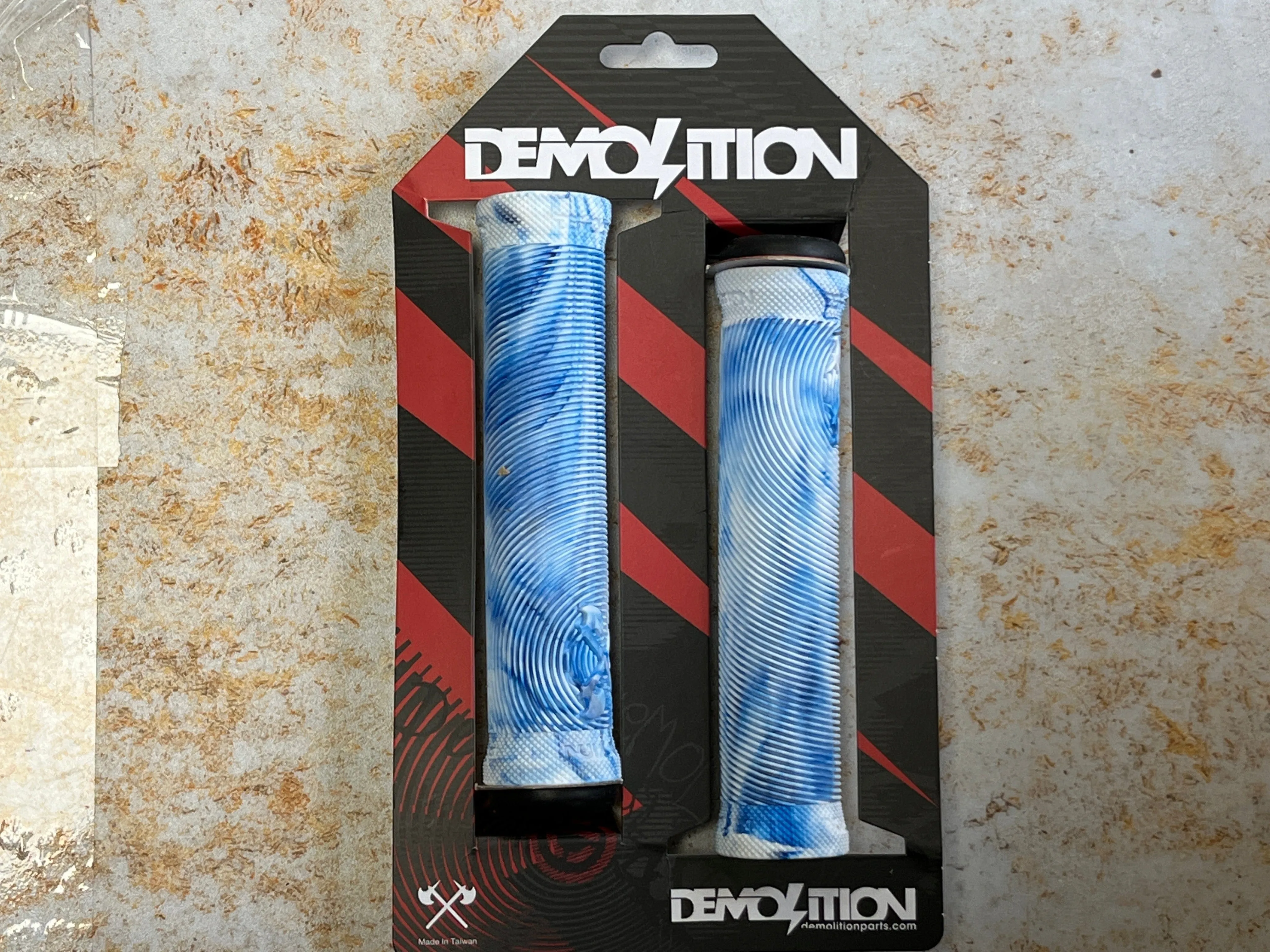 Demolition Axes Flangeless Grips