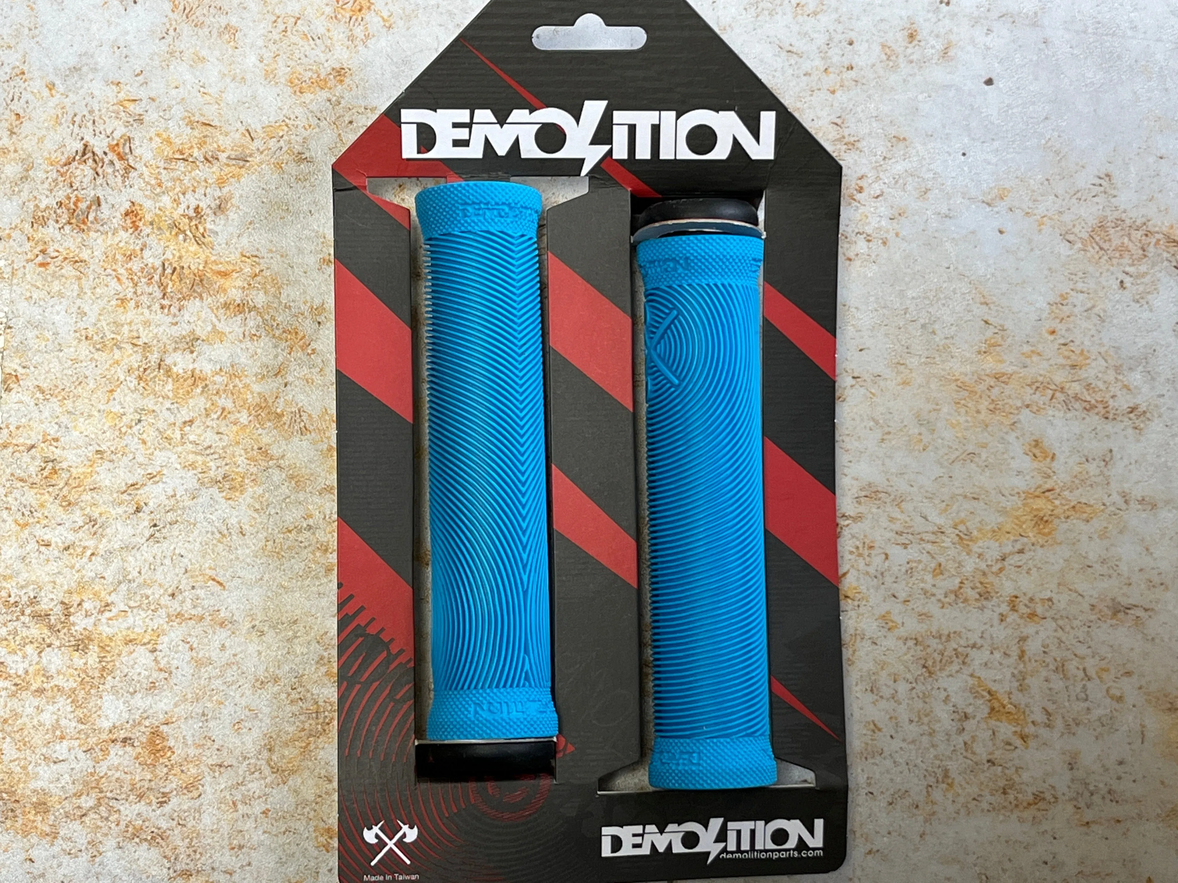 Demolition Axes Flangeless Grips