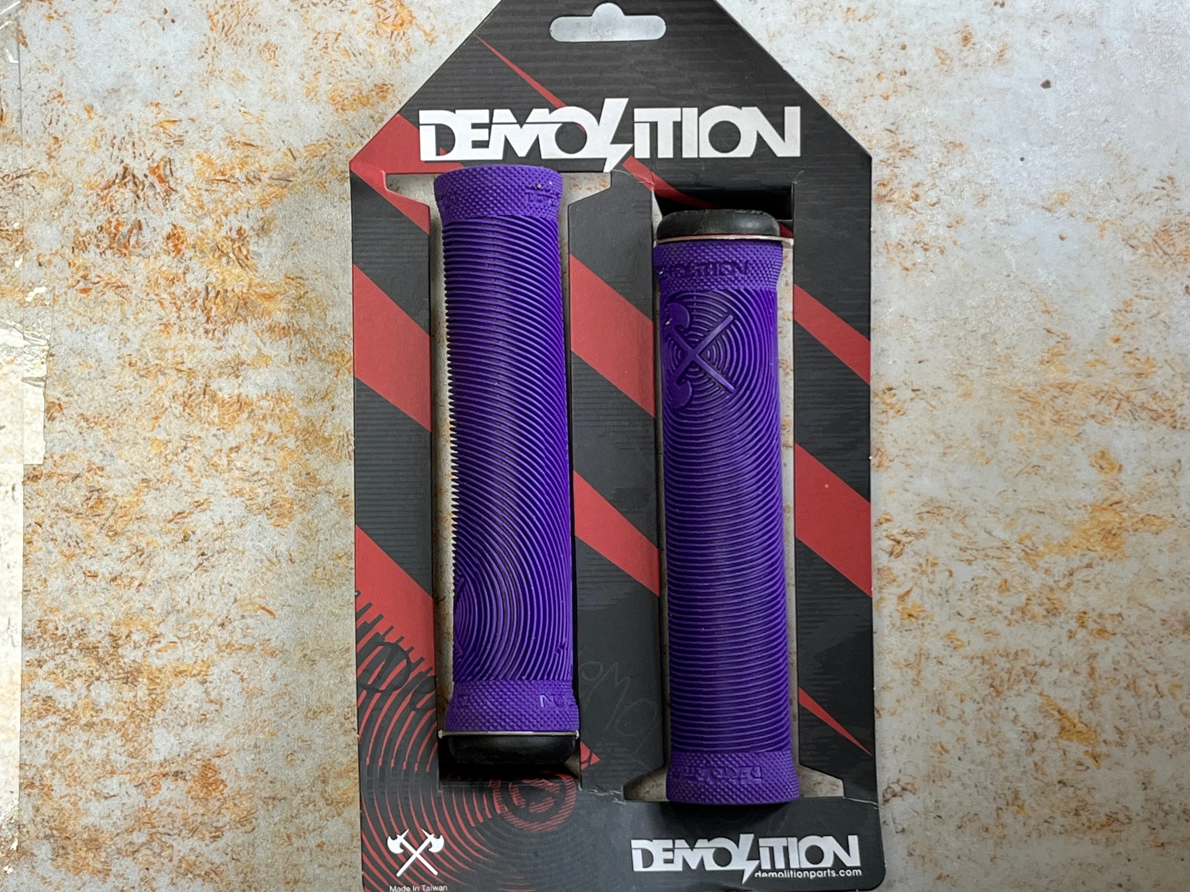 Demolition Axes Flangeless Grips