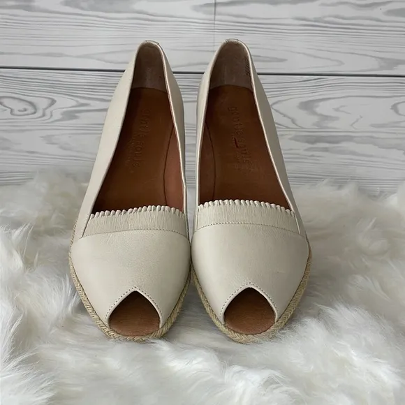 Gentle Souls “Luci” Ruffle A-Line