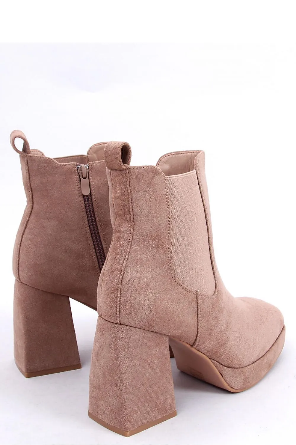 Heel boots