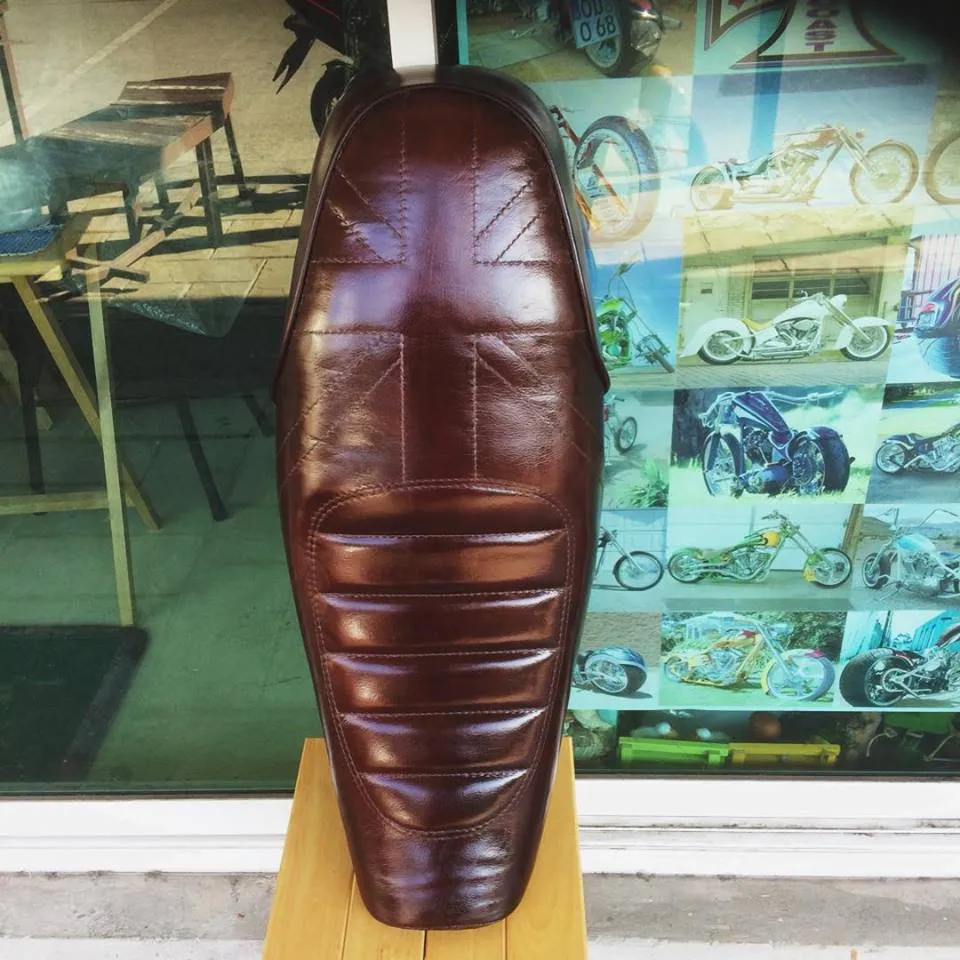 KB-TASUS - Triumph Bonneville Air-Cooled Scrambler Union Jack Seat