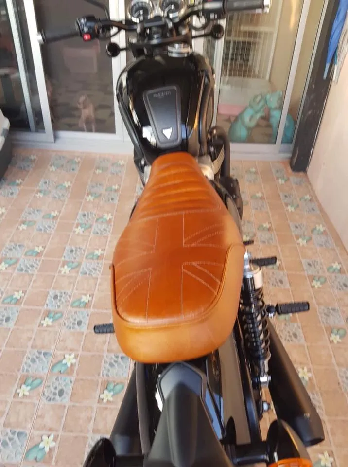 KB-TASUS - Triumph Bonneville Air-Cooled Scrambler Union Jack Seat