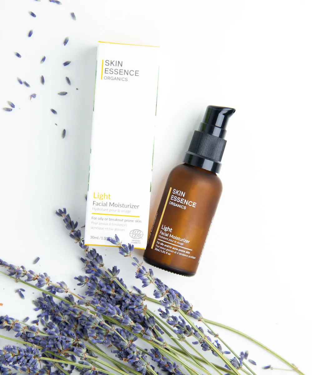 Light: Facial Moisturizer Serum