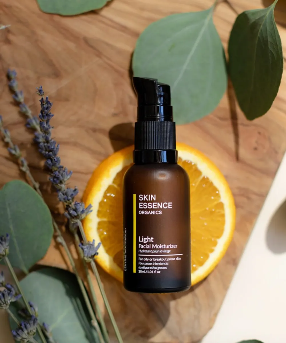 Light: Facial Moisturizer Serum