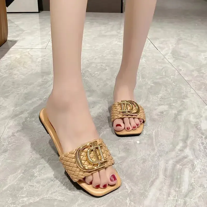 Luxury Women Slippers Buckle Design Small Incense Style Casual Women Flat Sandals External Wear Summer Sandy Beach Women Slides