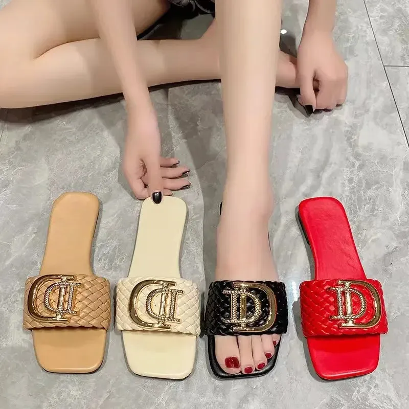 Luxury Women Slippers Buckle Design Small Incense Style Casual Women Flat Sandals External Wear Summer Sandy Beach Women Slides