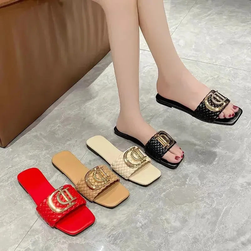 Luxury Women Slippers Buckle Design Small Incense Style Casual Women Flat Sandals External Wear Summer Sandy Beach Women Slides
