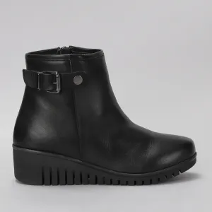 Meridan - Black