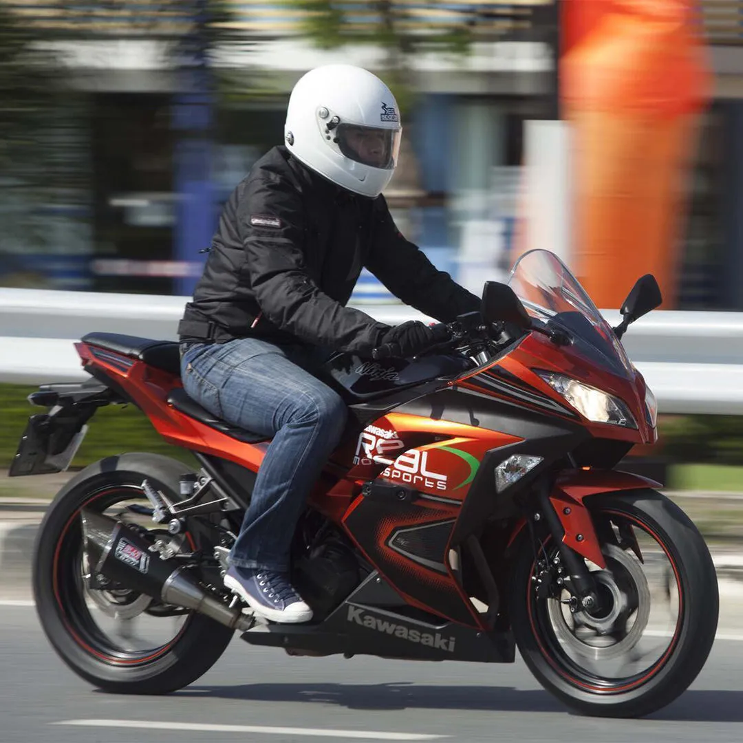 MICHELIN Pilot Street Radial