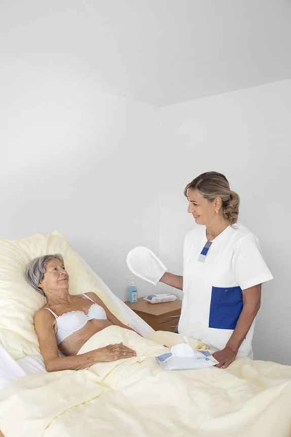 MoliCare Skin Impregnated Wash Gloves