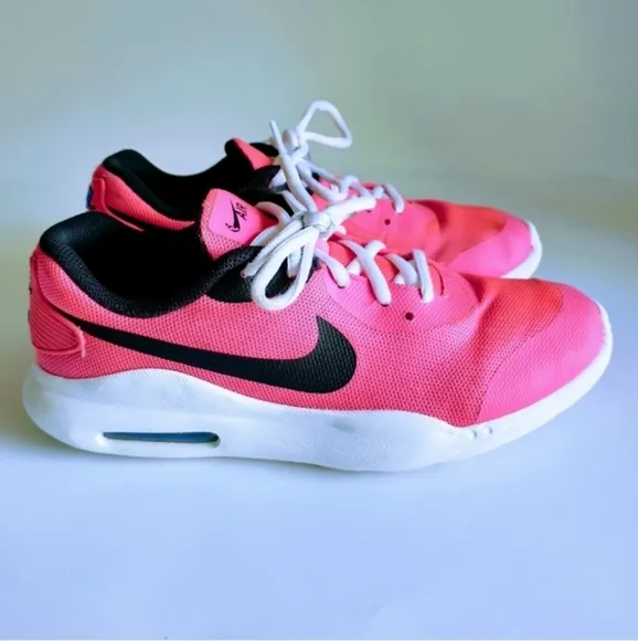 Nike Air Max Oketo Pink Blast Girls Big Kid. Size 5