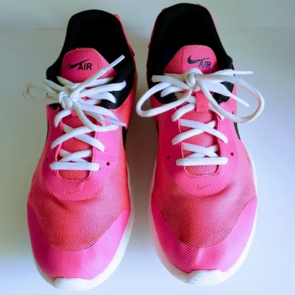 Nike Air Max Oketo Pink Blast Girls Big Kid. Size 5