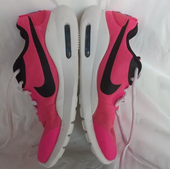Nike Air Max Oketo Pink Blast Girls Big Kid. Size 5