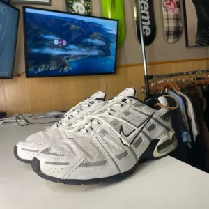 NIKE AIR MAX Torch WHITE Silver &amp; Black Highlights Athletic Shoes Sz 11