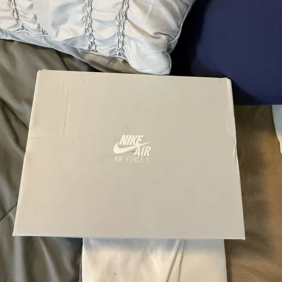 NIKE WHITE AIR FORCE 1 LE (GS) 5Y
