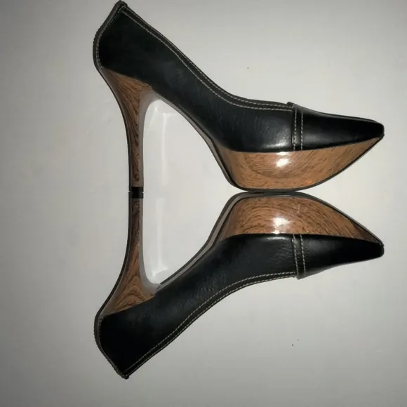 Nine West (Size 8) Black Leather &amp; Wood Grain Platform Business Career Heels