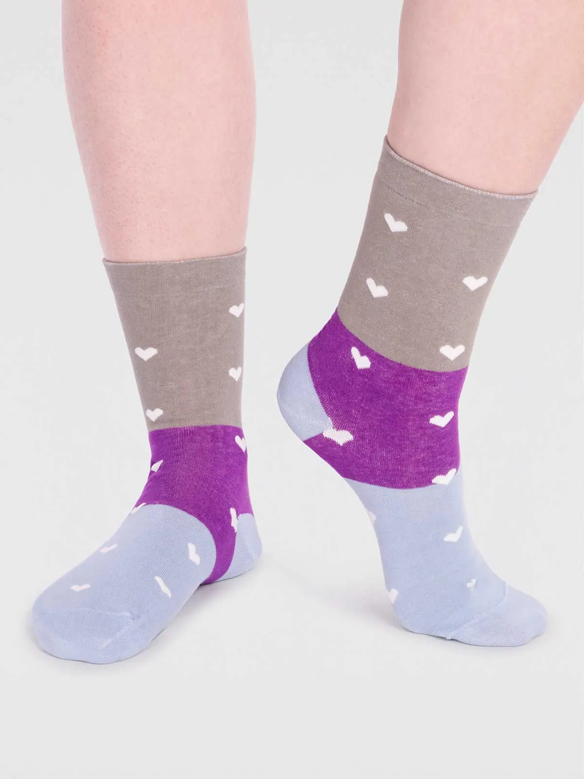 Nova Organic Cotton Heart Socks in Olive Green by Thought, Size 4-7
