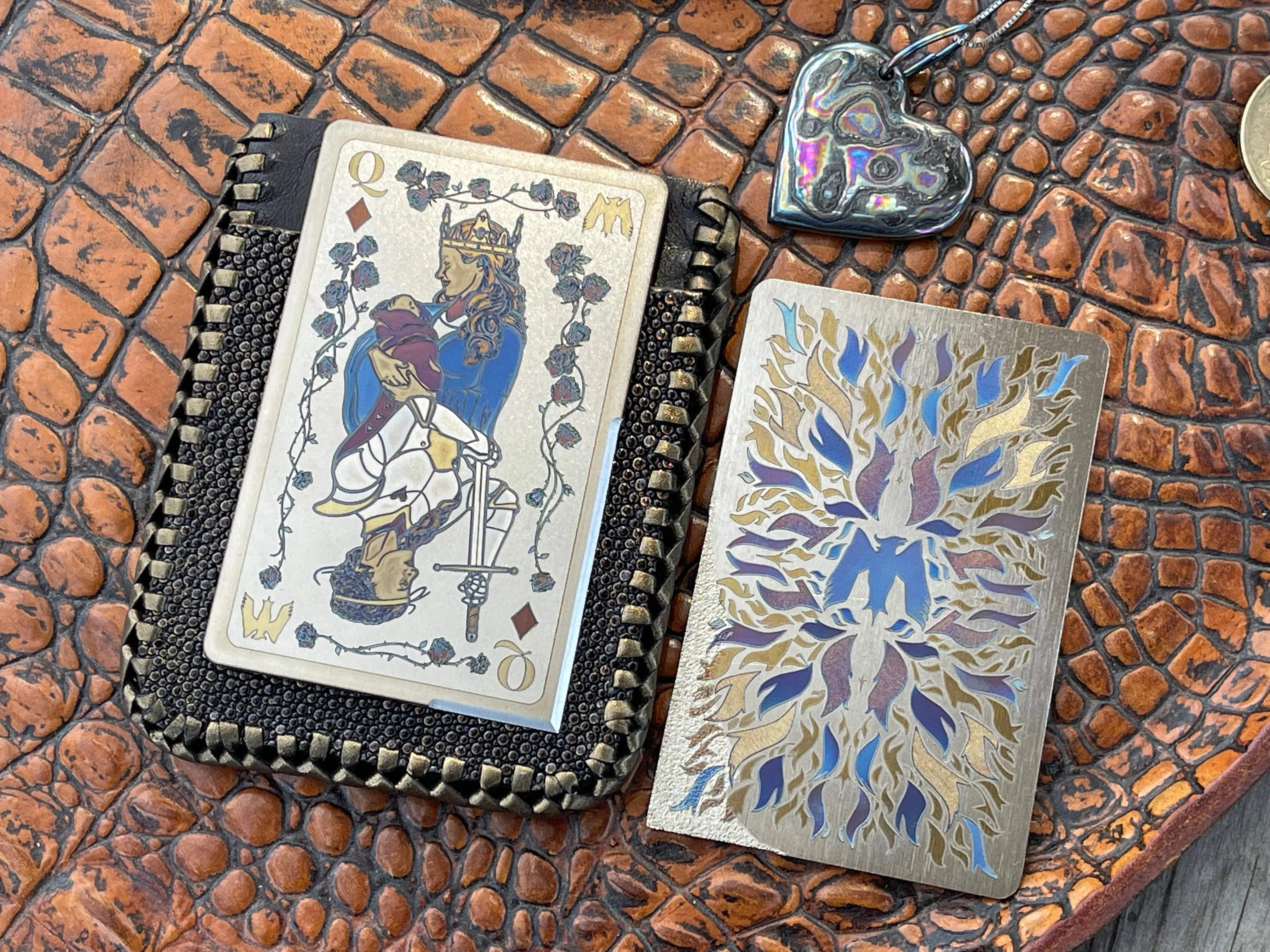 "Queen of Diamonds" Cutting Card™