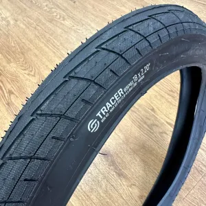Salt Tracer 18 Inch Tyre
