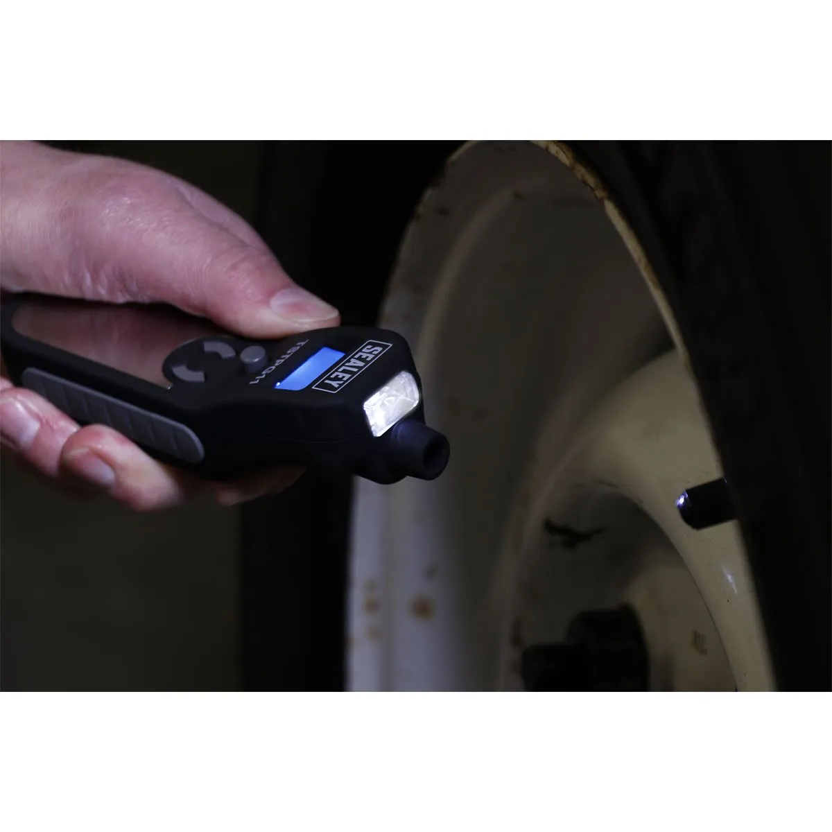Sealey Digital Tyre Pressure and Tread Depth Gauge Work Light 0-20mm LED Display