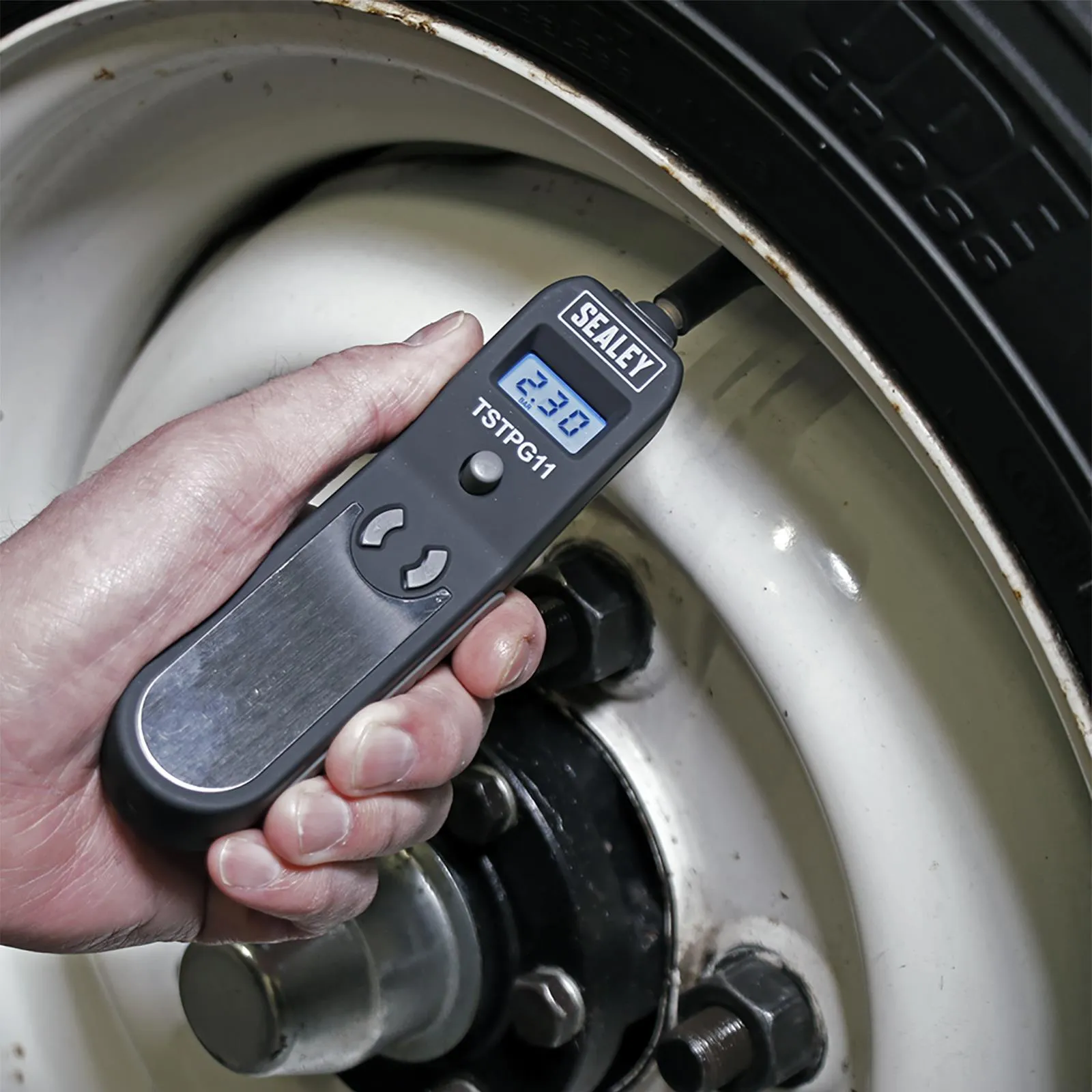Sealey Digital Tyre Pressure and Tread Depth Gauge Work Light 0-20mm LED Display