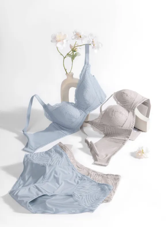 Simply Charm Midi Panty 024-081421