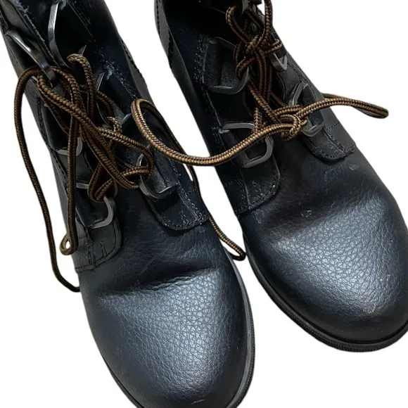 SOREL Joan of Arctic Wedge Chelsea Boots Black Girl's Size 3
