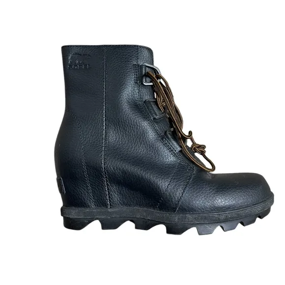 SOREL Joan of Arctic Wedge Chelsea Boots Black Girl's Size 3