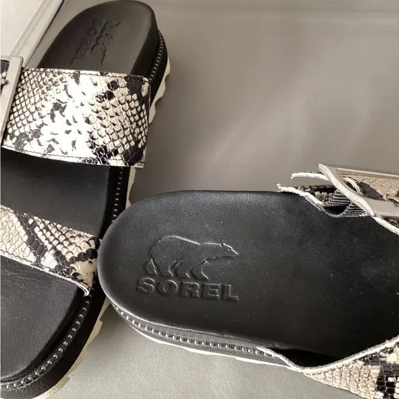 Sorel Roaming snake print slide sandle