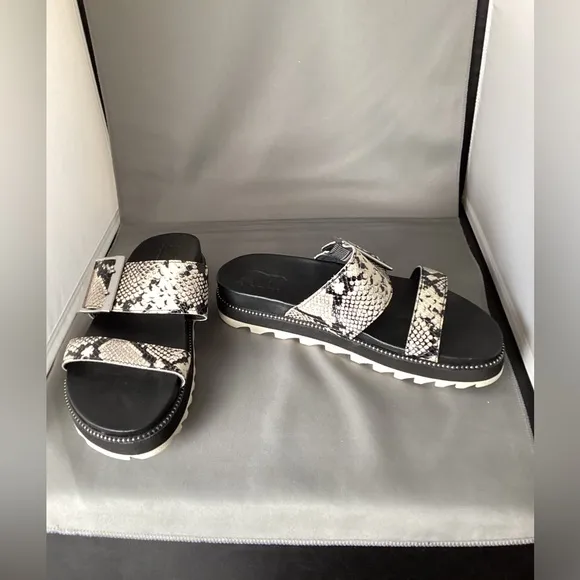 Sorel Roaming snake print slide sandle