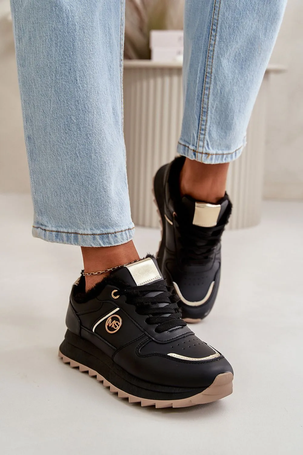Sport Shoes