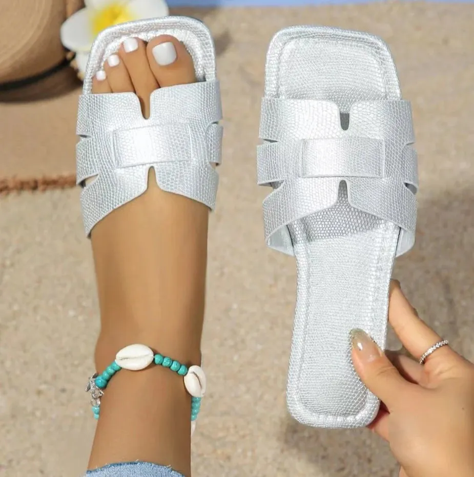 Summer Slipper Women Shoes Ladies High Quality Slides Sandals Womens Shoes New Fashion Design Beach Flat Shoes Female Slippers