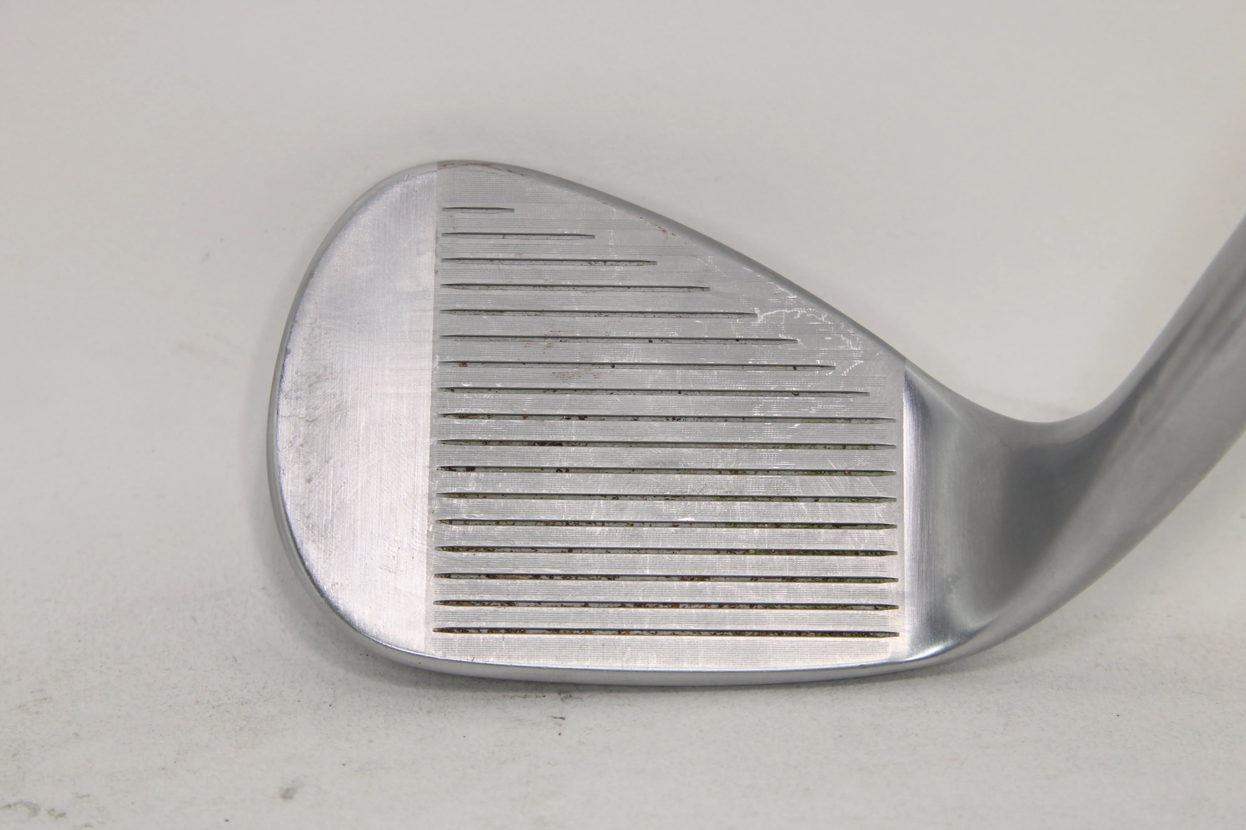 Titleist Vokey SM9 Tour Chrome Wedge (RH) 56/14F DG steel Pre-owned