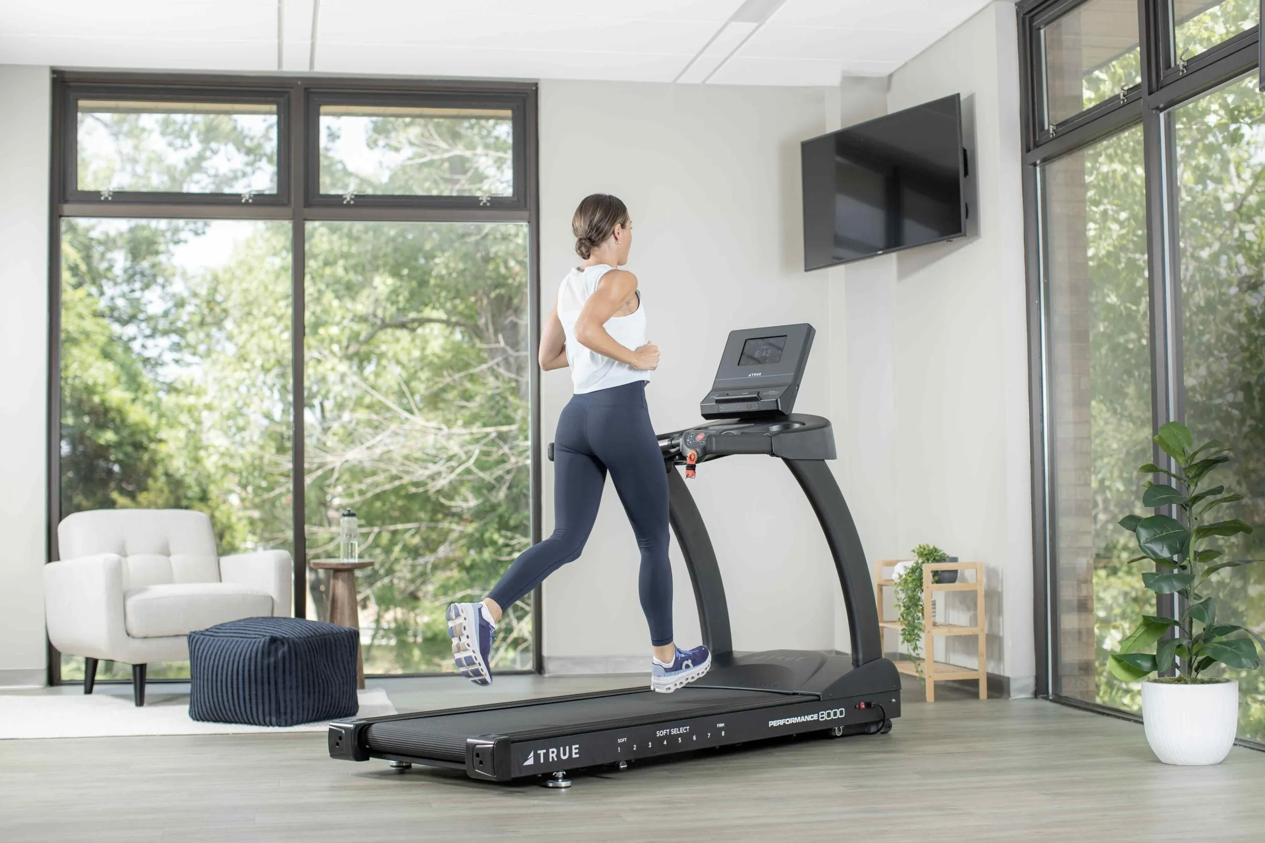 TRUE Performance 8000 Treadmill
