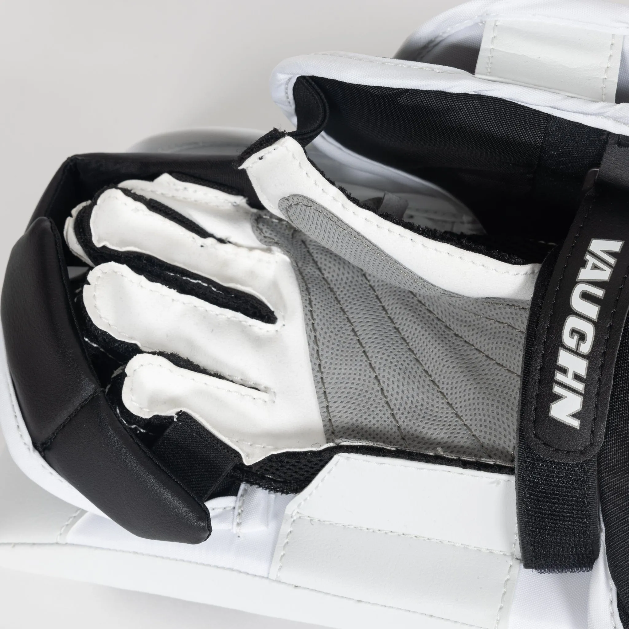 Vaughn Ventus SLR4 Youth Goalie Blocker