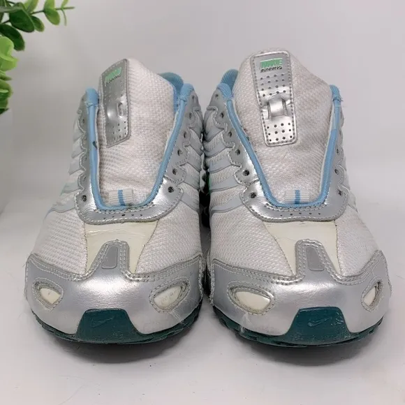 Vintage 2007 Nike Shox youth 4 Sneakers