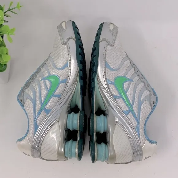 Vintage 2007 Nike Shox youth 4 Sneakers