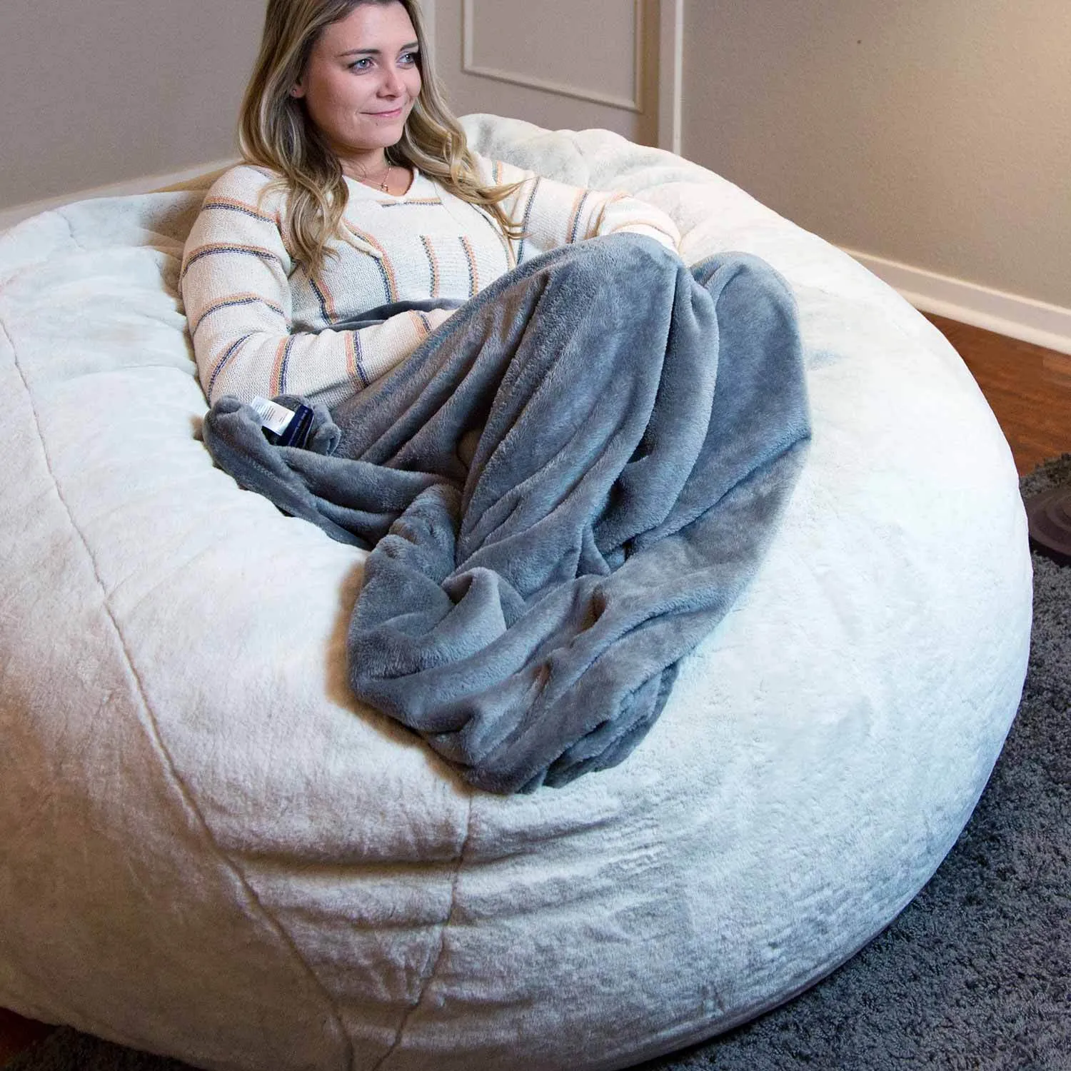 White Fur 4ft Memory Foam Bean Bag